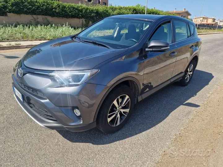 Toyota Rav4 2017 photo 2