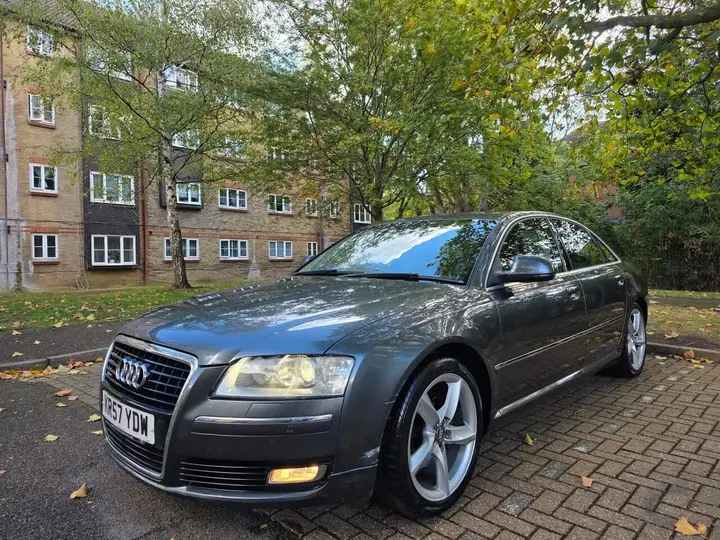Audi A8 2007 photo 4