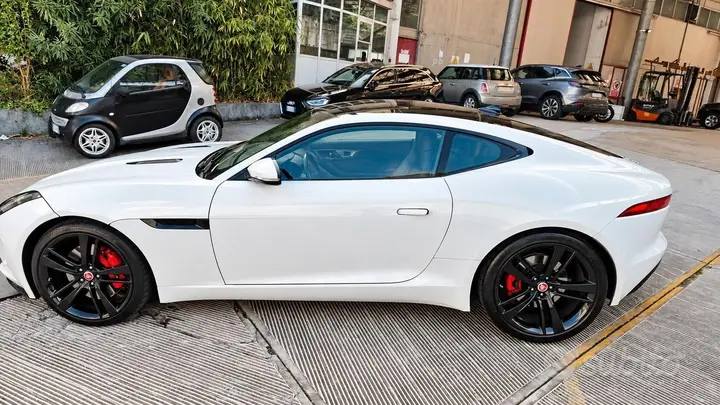 Jaguar F-Type 2016 photo 2