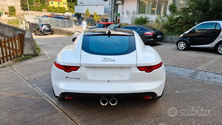 Jaguar F-Type 2016 photo 4