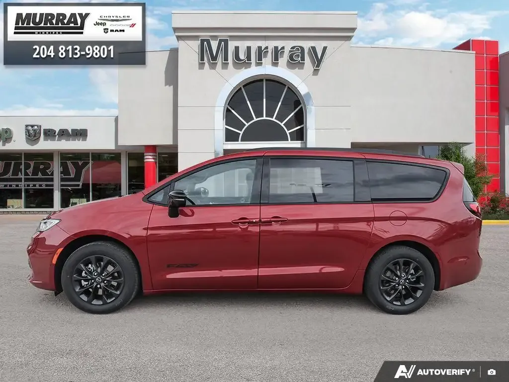 Chrysler Pacifica 2025 photo 2