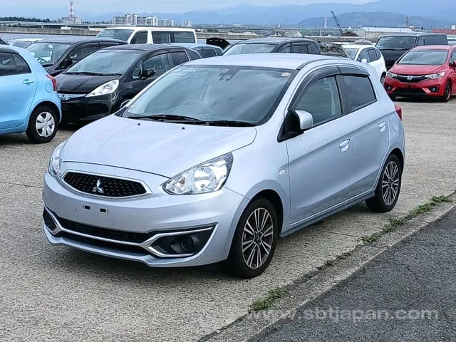 Mitsubishi Mirage 2017 photo 2