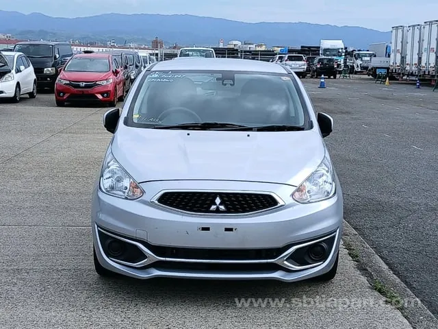 Mitsubishi Mirage 2017 photo 5