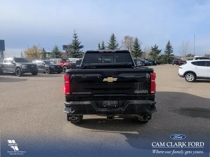 Chevrolet Silverado 3500Hd 2024 photo 5