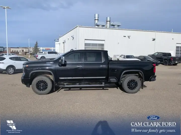 Chevrolet Silverado 3500Hd 2024 photo 3