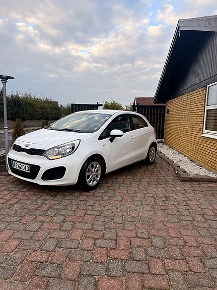Kia Rio 2013 photo 5