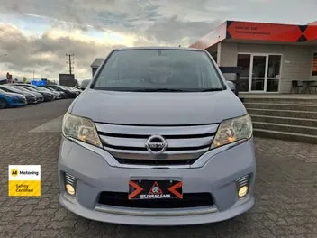 Nissan Serena 2013 photo 3