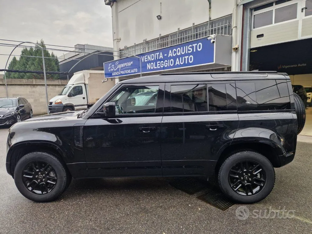 Land Rover Defender 2022 photo 2