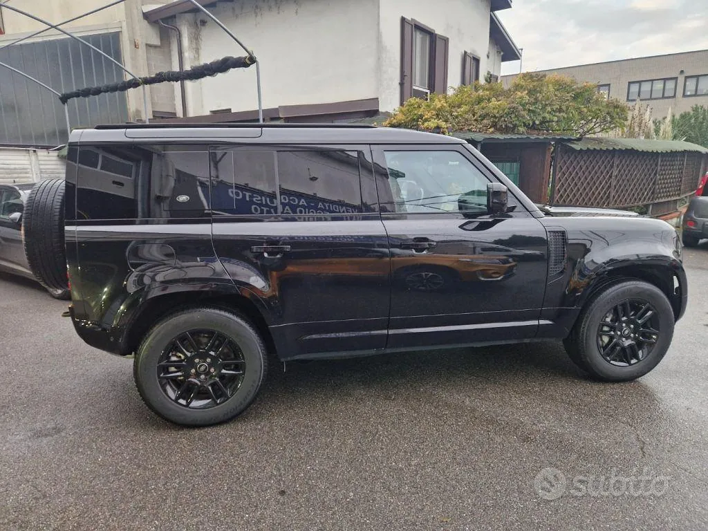 Land Rover Defender 2022 photo 4