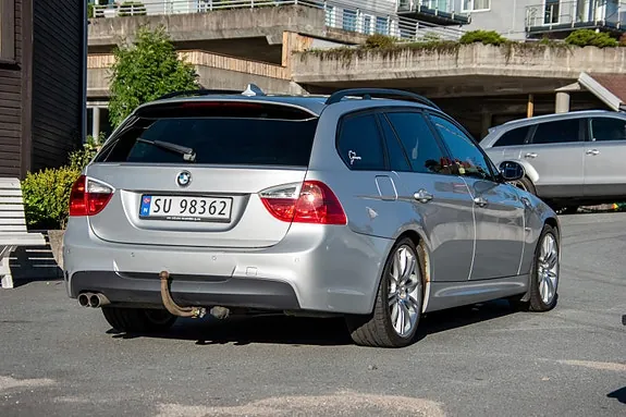 BMW 325D 2007 photo 2