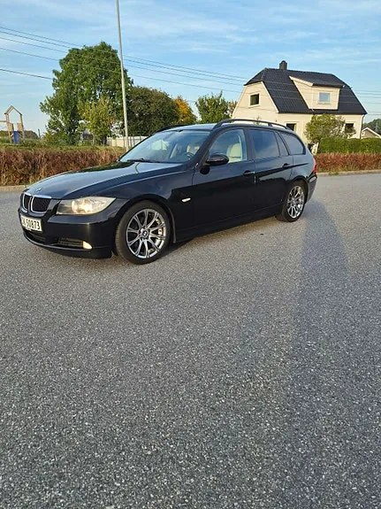 BMW 320D 2006 photo 2