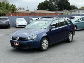 Volkswagen Golf 2010 photo 4