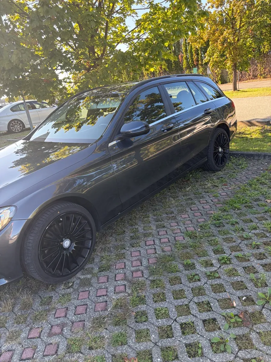 Mercedes-Benz C-Class 2015 photo 2