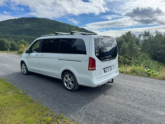Mercedes-Benz V250 2015 photo 2