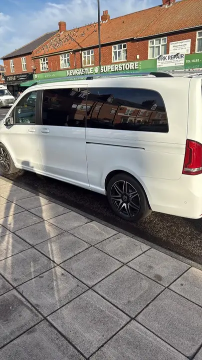 Mercedes-Benz V-Class 2020 photo 2