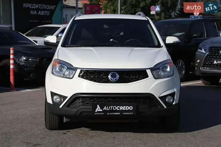 KG Mobility Korando 2014 photo 2