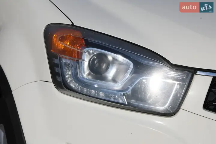 KG Mobility Korando 2014 photo 5