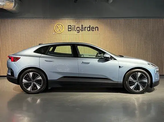 Polestar 4 2025 photo 2