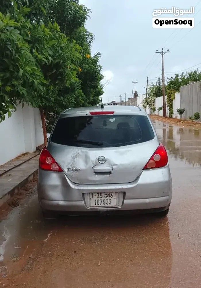 Nissan Tiida 2007 photo 2