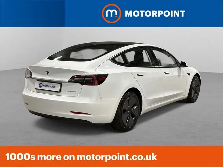 Tesla Model 3 2021 photo 2
