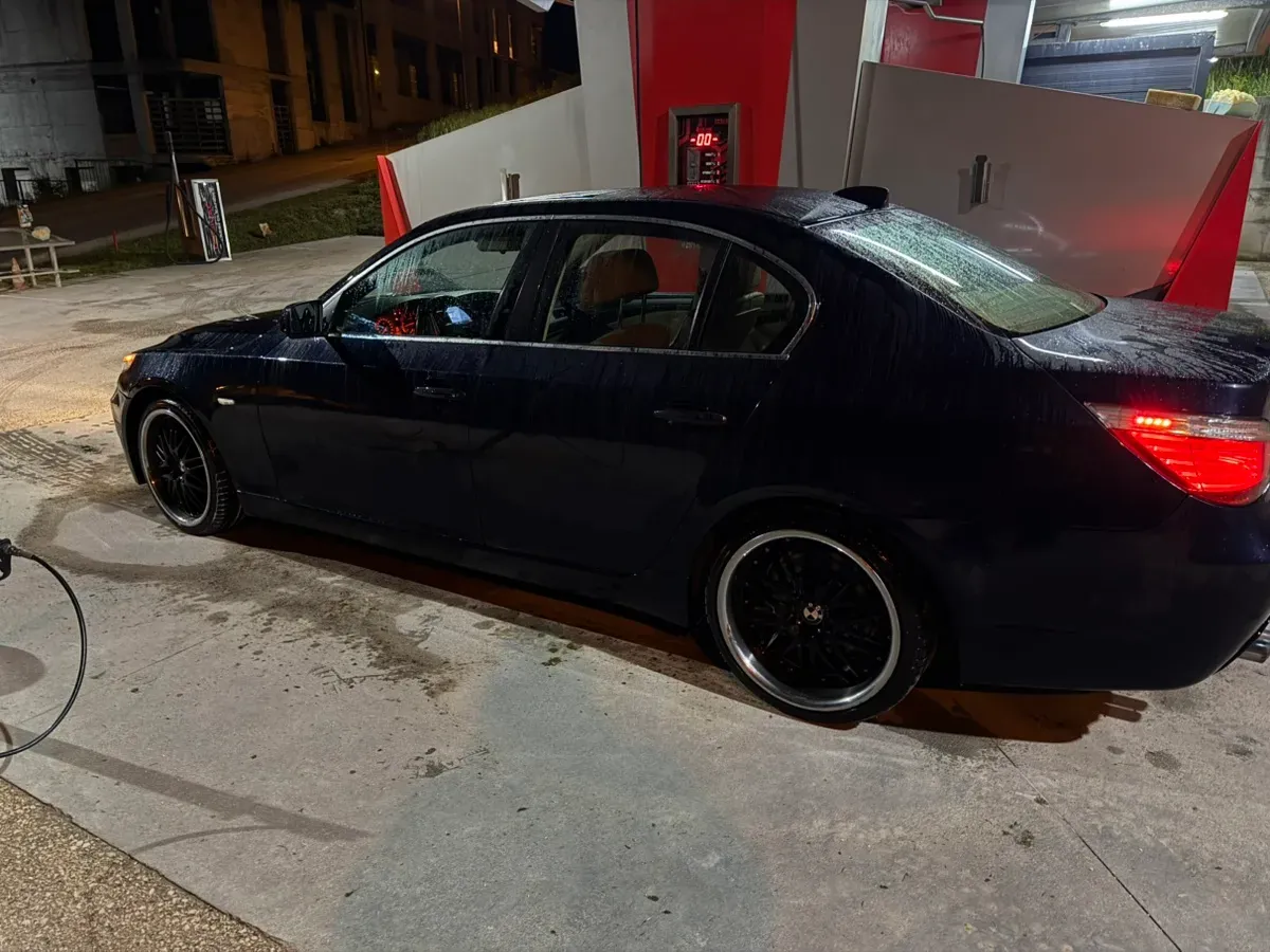 BMW 5 Series 2008 photo 3