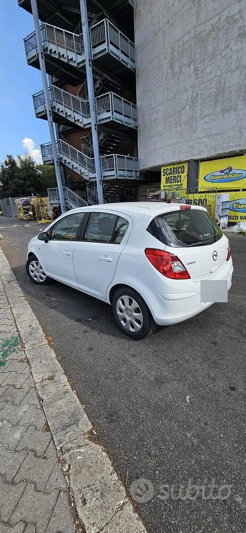 Opel Corsa 2014 photo 2