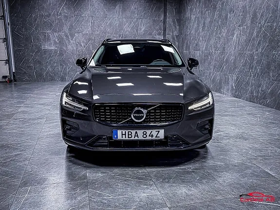Volvo V60 2023 photo 2