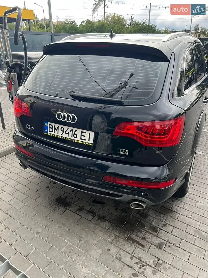 Audi Q7 2013 photo 4