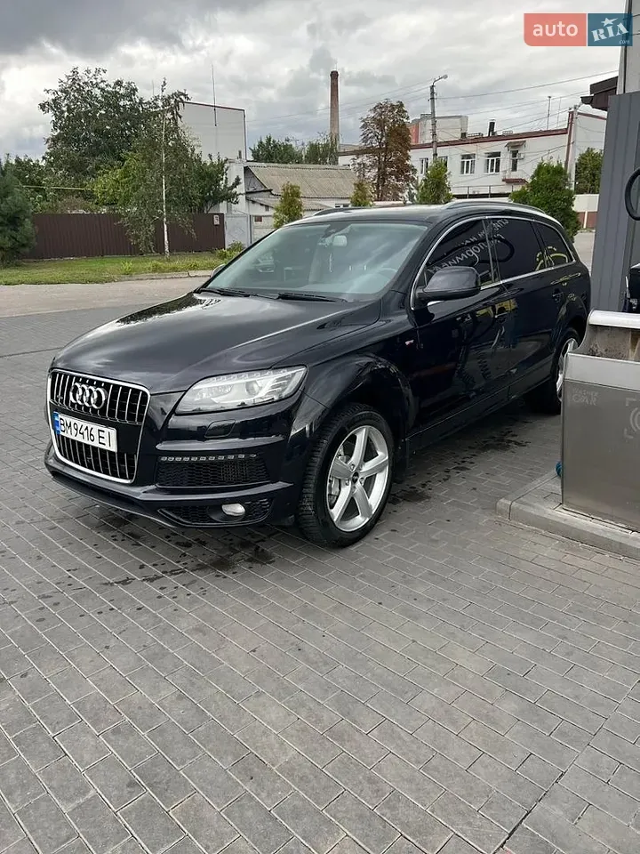 Audi Q7 2013 photo 2