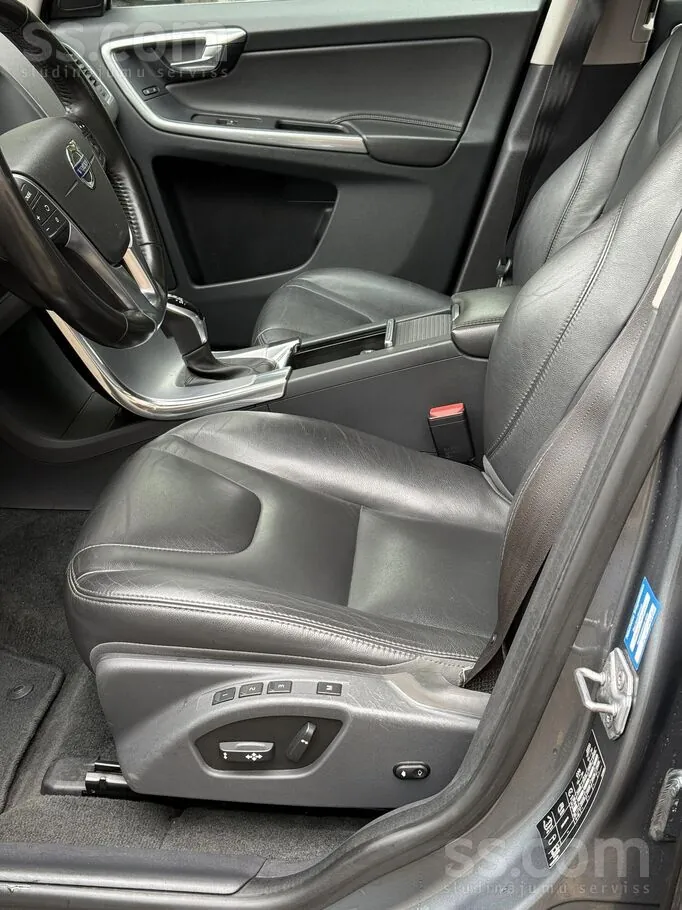 Volvo Xc60 2017 photo 5