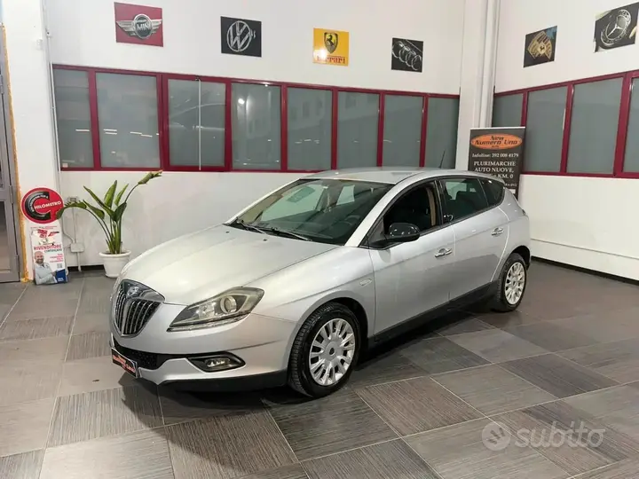 Lancia Delta 2009 photo 2