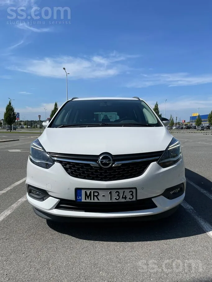 Opel Zafira 2017 photo 2