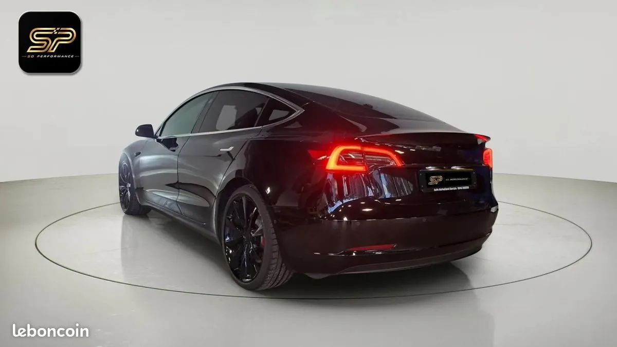 Tesla Model 3 2020 photo 4