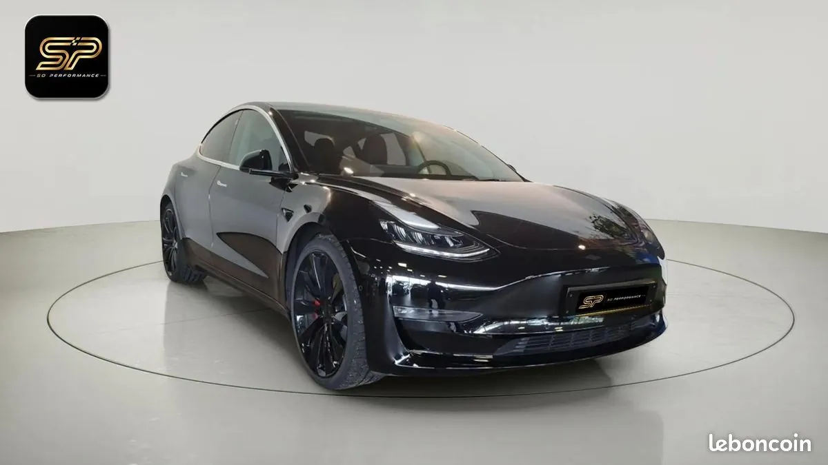 Tesla Model 3 2020 photo 2