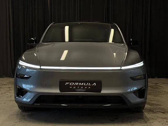 Tesla Model Y 2026 photo 2