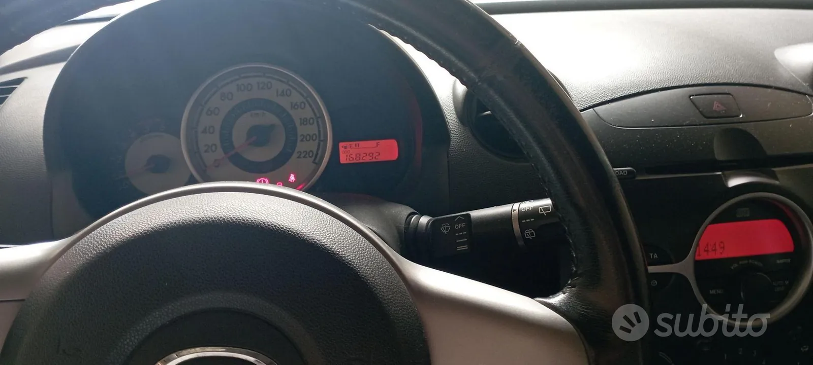 Mazda 2 2009 photo 2