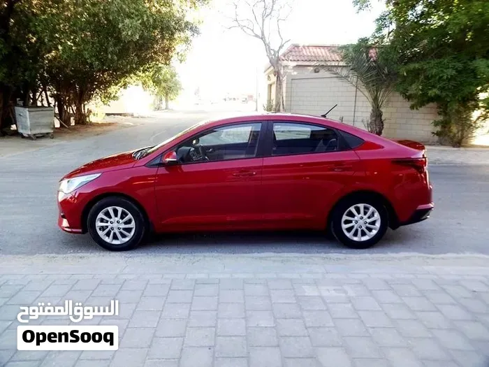 Hyundai Accent 2021 photo 2