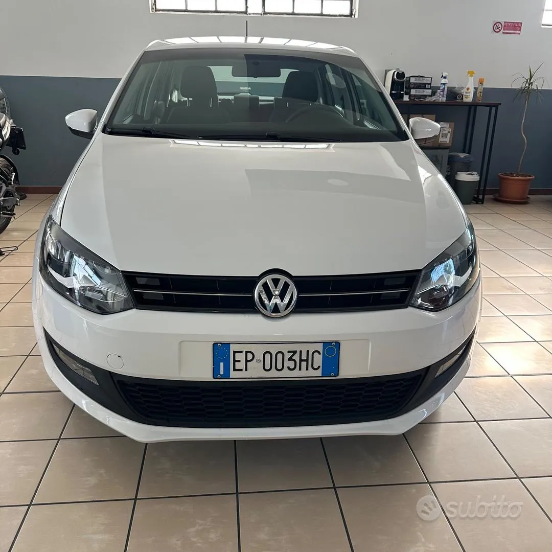 Volkswagen Polo 2013 photo 2