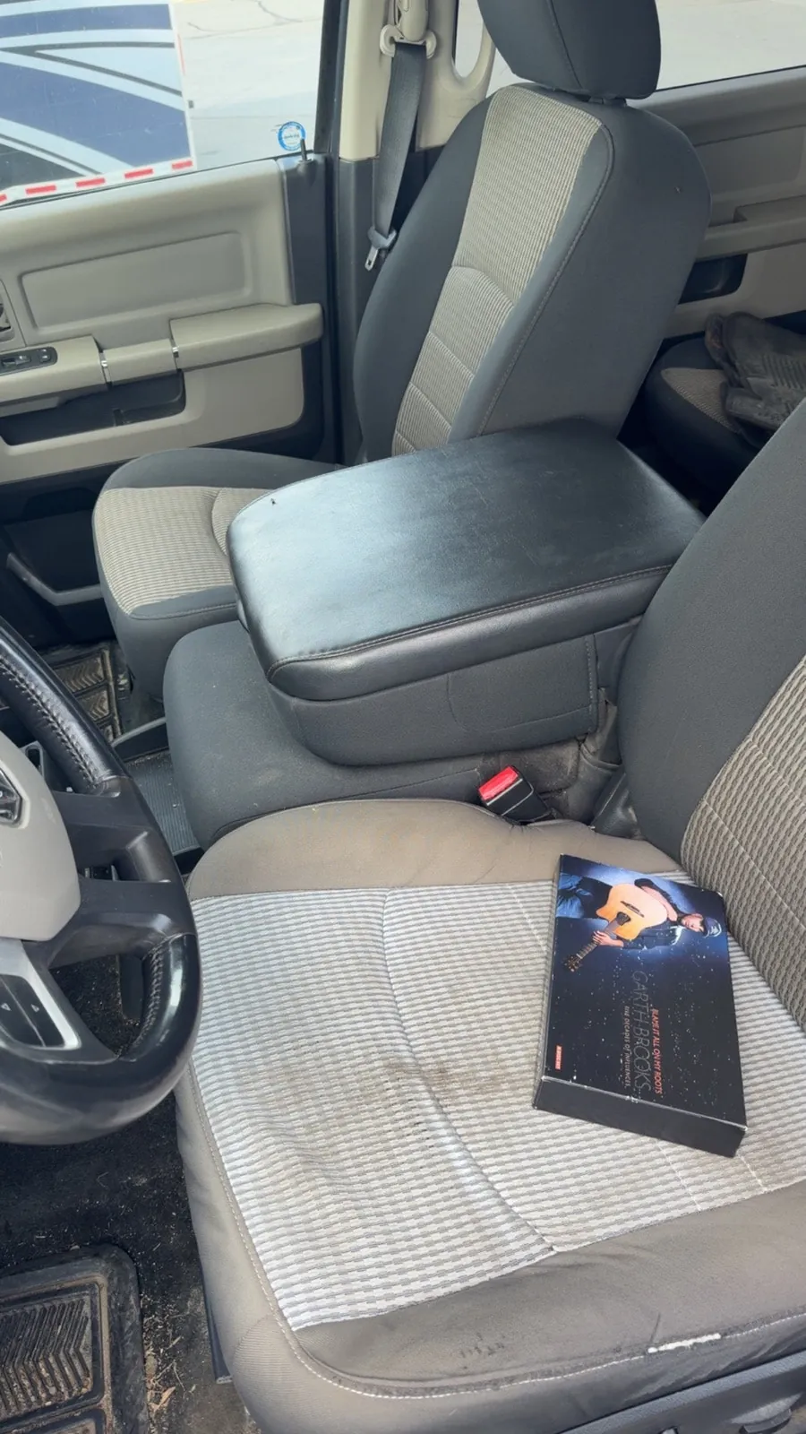 Dodge Ram 1500 2011 photo 4