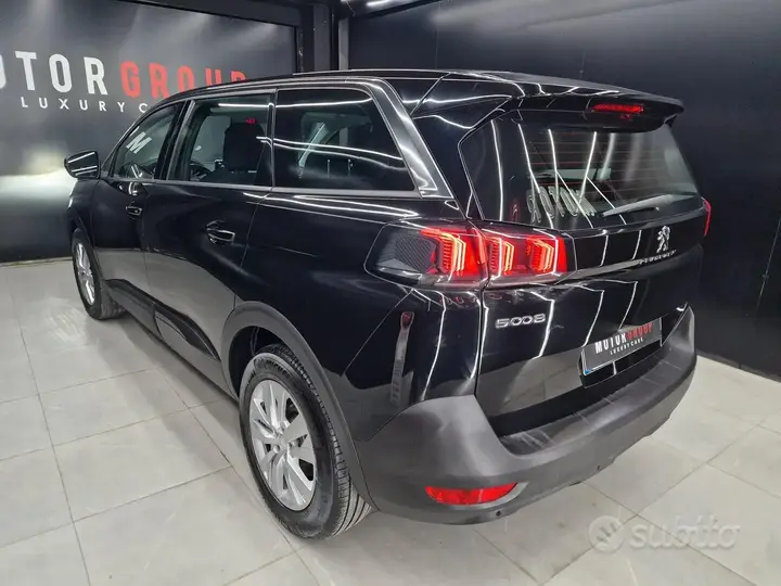 Peugeot 5008 2021 photo 4