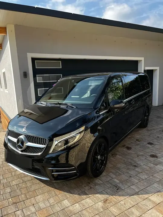 Mercedes-Benz V-Class
