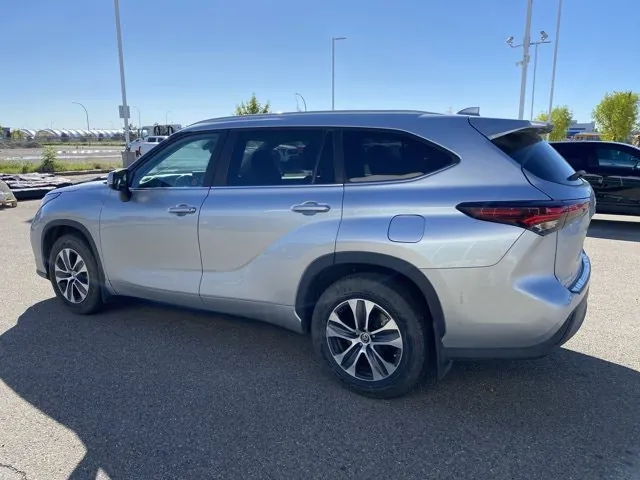 Toyota Highlander 2024 photo 4