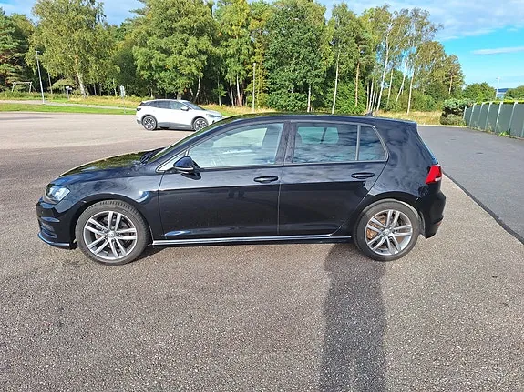 Volkswagen Golf 2017 photo 2