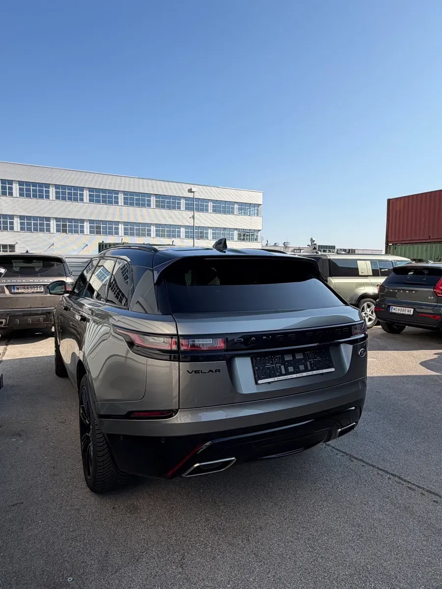 Land Rover Range Rover Velar 2019 photo 3