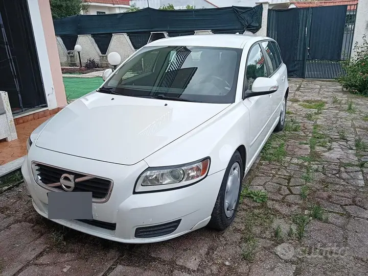 Volvo V50