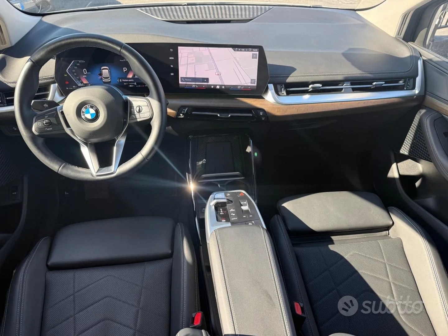 BMW 218D Active Tourer 2025 photo 2