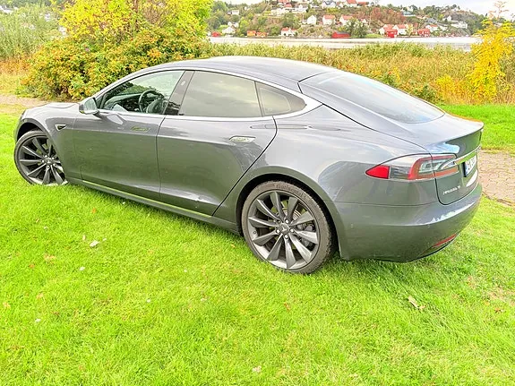 Tesla Model S 2017 photo 4