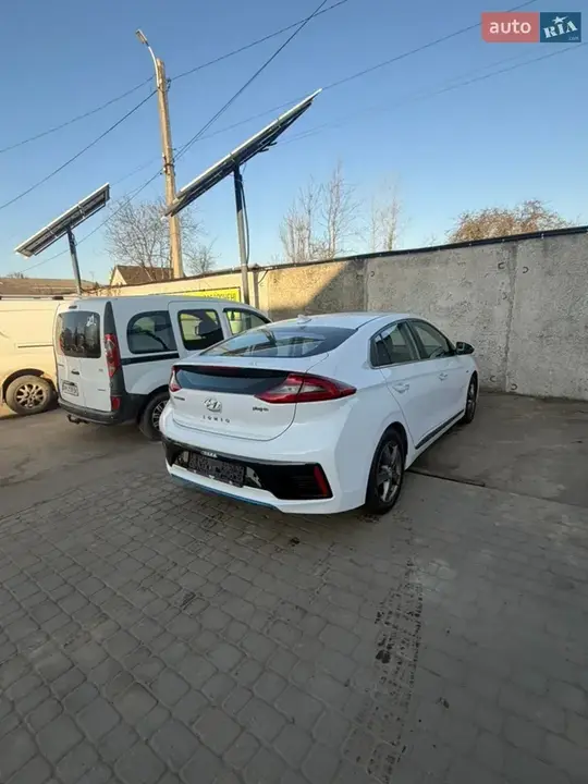 Hyundai Ioniq 2018 photo 3