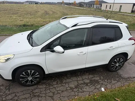 Peugeot 2008 2017 photo 2