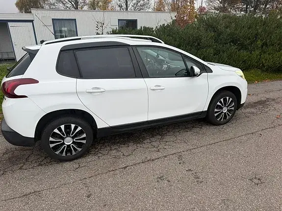 Peugeot 2008 2017 photo 4